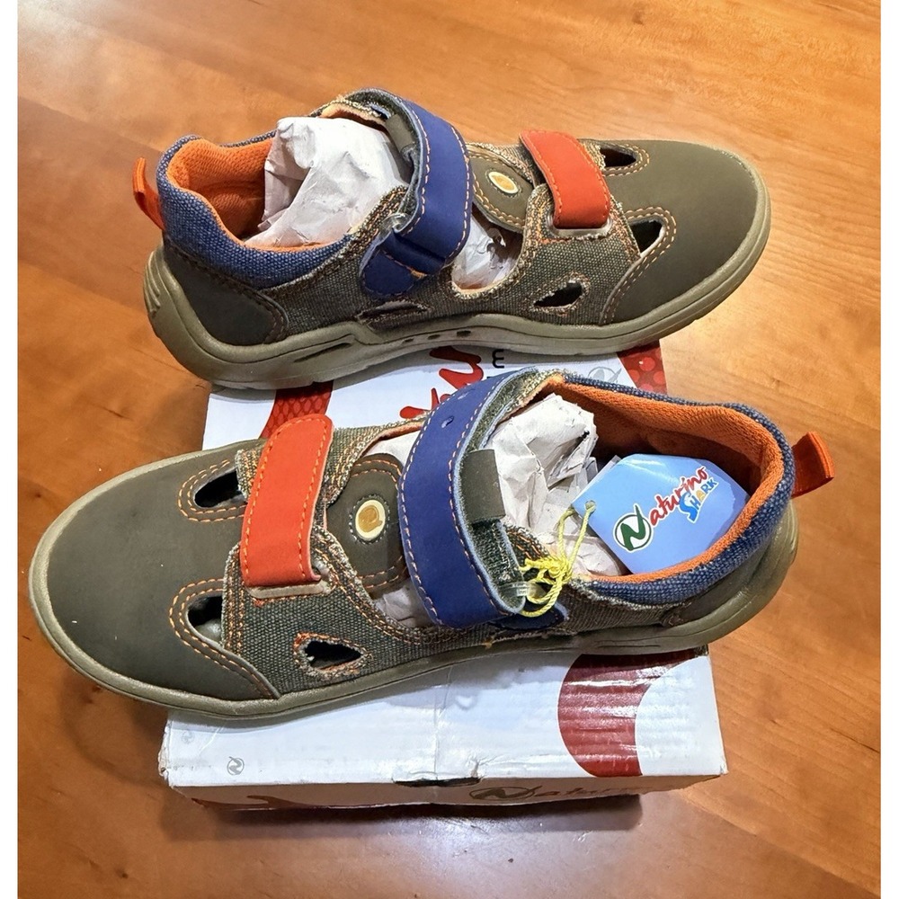 Naturino Reef Sport/Tela Boys Low Top Sneaker Hook & Loop EU 32 US 1 Shark